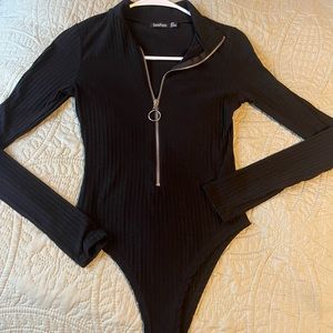 Boohoo Size 4 Zipperer Black Bodysuit